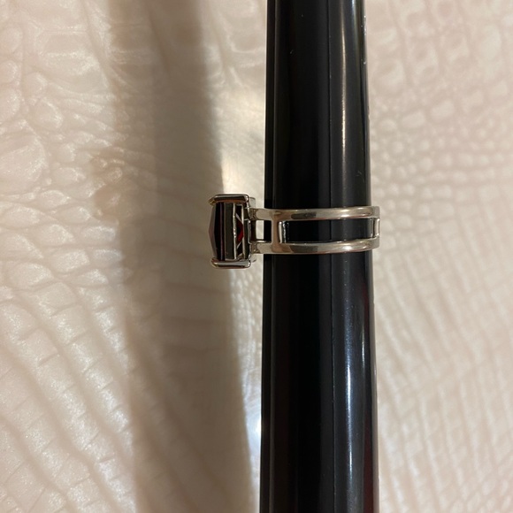 Silver ring - Picture 5 of 8